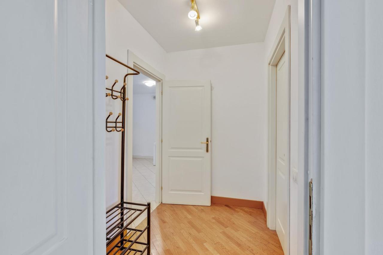 Il Broletto Apartment - Affitti Brevi Italia 莱科 外观 照片